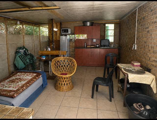 2 BEDROOM TOWNHOUSE FOR SALE IN OOS EINDE